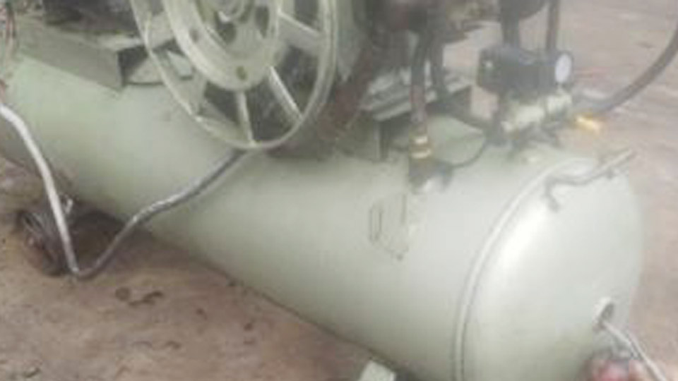 How to Clean an Air Compressor Tank